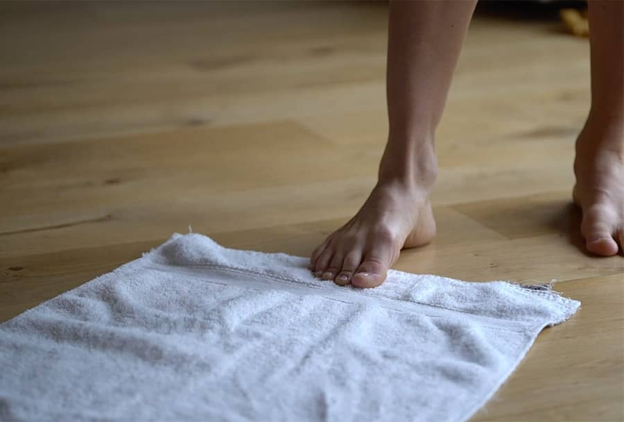 A Foot and Hand Exercise Routine to Focus Your Mind on Constructive Coordination Exercises